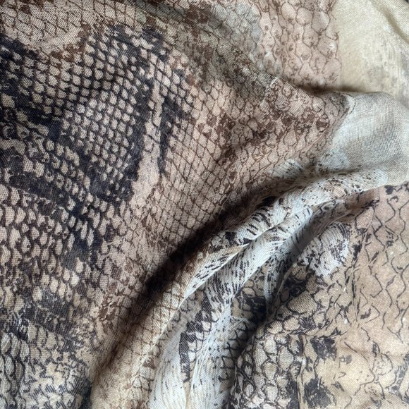 NWT Handmade Artistic Scarf by Sana – Abstract Neutral Design - Picture 3 of 16